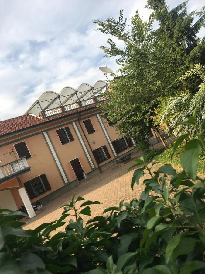 Rossella Alla Villarella Dei Tulipani Asti Buitenkant foto