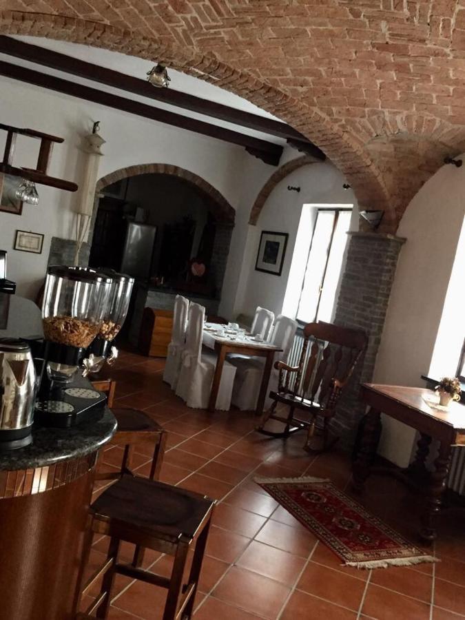 Rossella Alla Villarella Dei Tulipani Asti Buitenkant foto