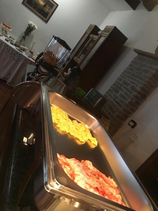 Rossella Alla Villarella Dei Tulipani Asti Buitenkant foto