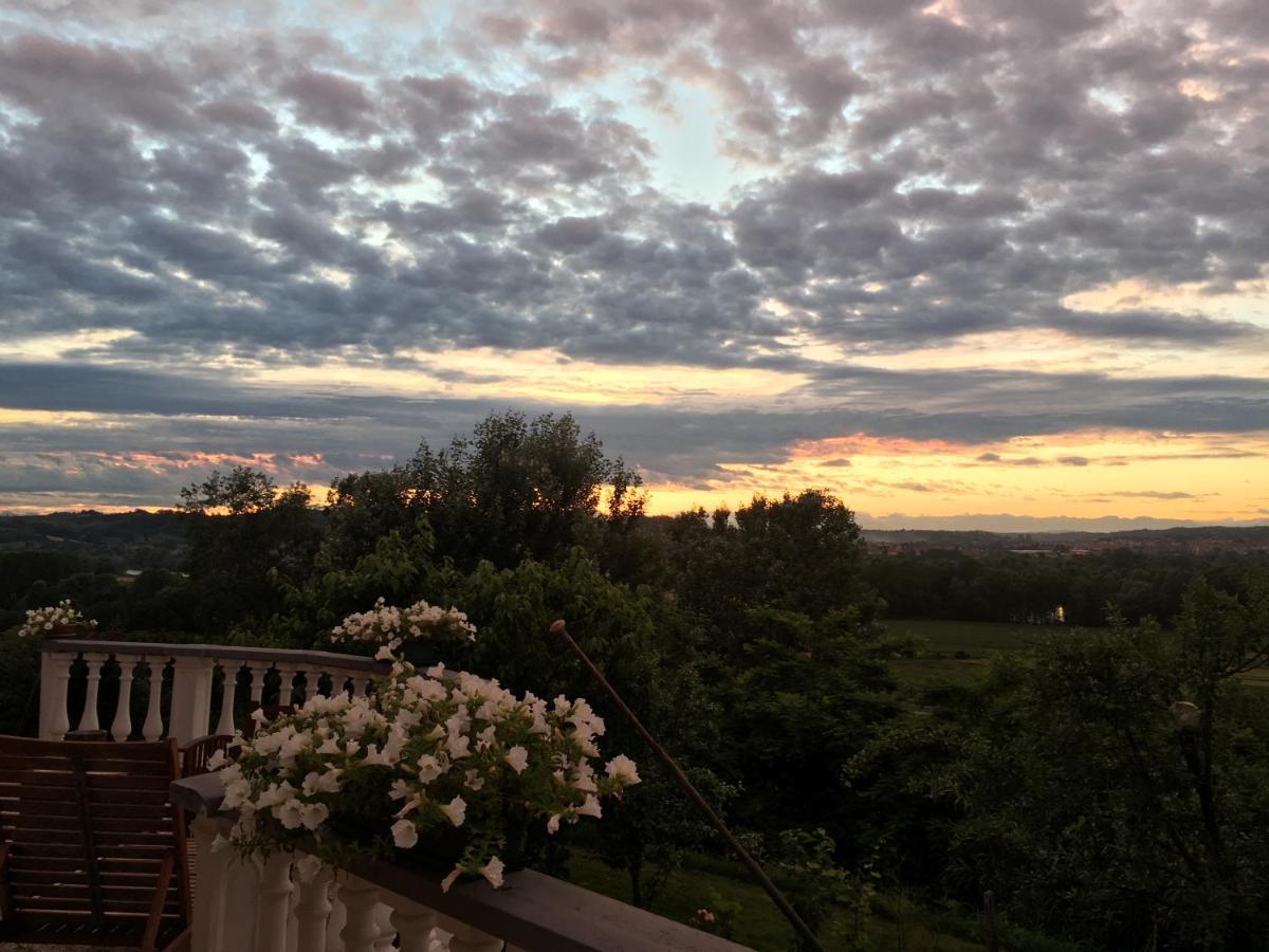 Rossella Alla Villarella Dei Tulipani Asti Buitenkant foto