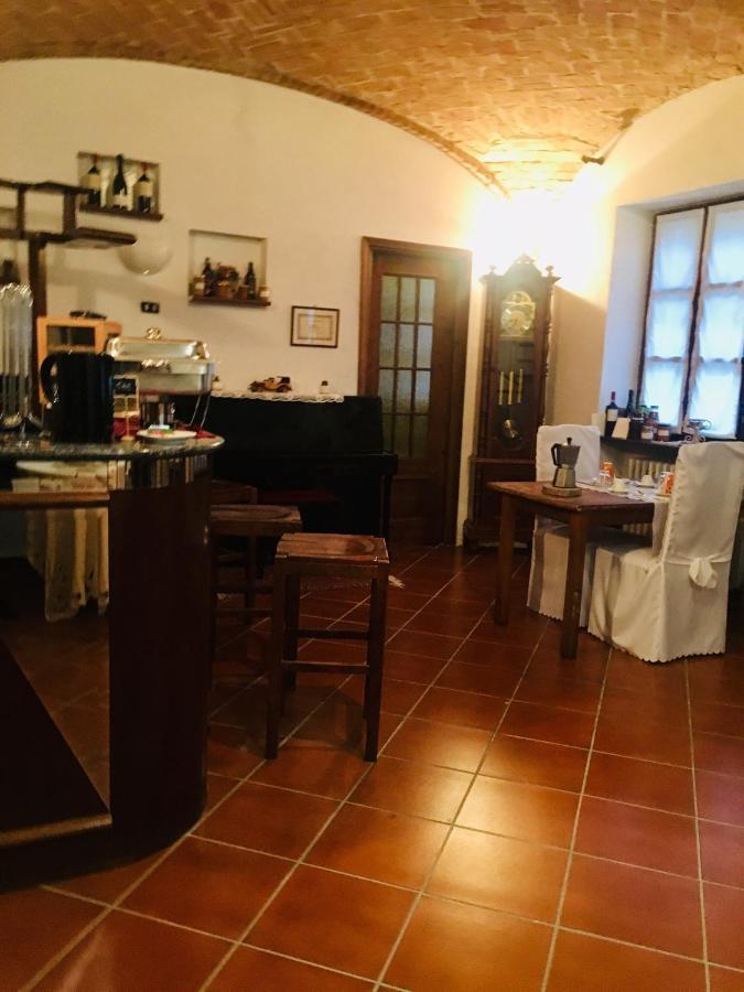 Rossella Alla Villarella Dei Tulipani Asti Buitenkant foto