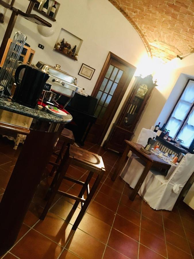 Rossella Alla Villarella Dei Tulipani Asti Buitenkant foto